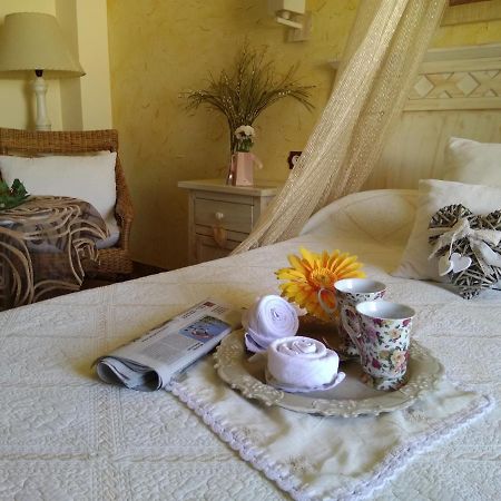 לה זוביה Laurel De La Reina Bed & Breakfast - Boutique מראה חיצוני תמונה