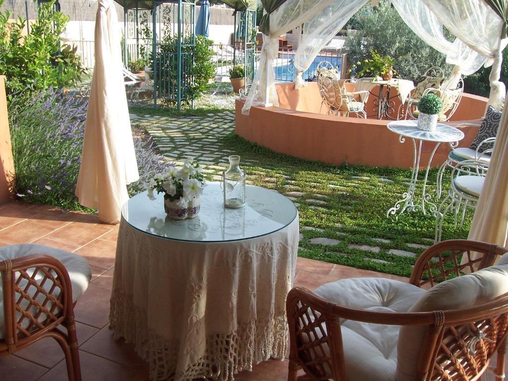 לה זוביה Laurel De La Reina Bed & Breakfast - Boutique מראה חיצוני תמונה