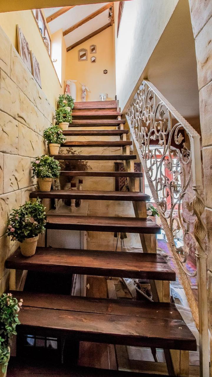 לה זוביה Laurel De La Reina Bed & Breakfast - Boutique מראה חיצוני תמונה
