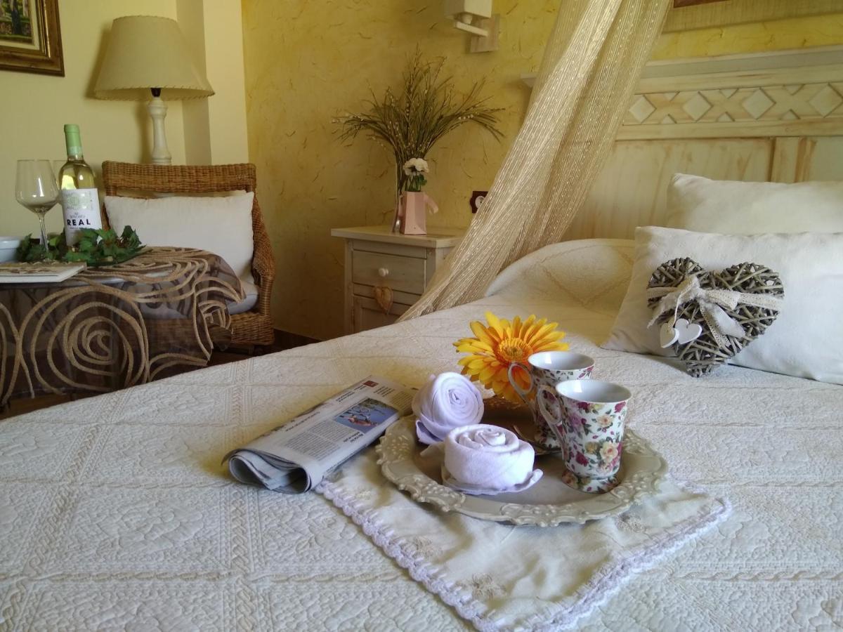 לה זוביה Laurel De La Reina Bed & Breakfast - Boutique מראה חיצוני תמונה